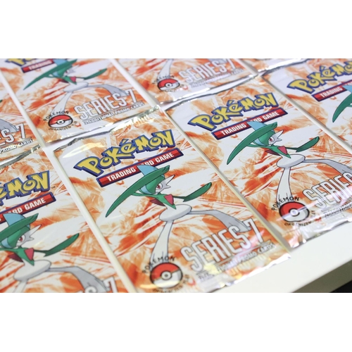 1444 - Pokémon Trading Cards - 30 Pokemon sealed POP Series 7 Booster Packs