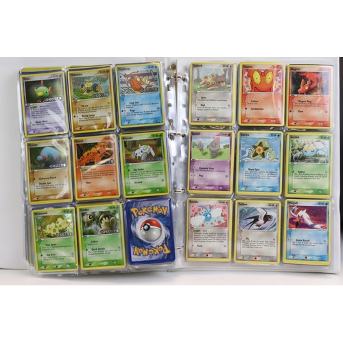 1541 - Pokémon Trading Cards - Near Complete Pokemon EX Deoxys card set including Gold Star Rayquaza 107/10... 