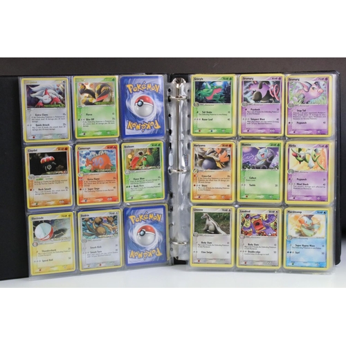 1542 - Pokémon Trading Cards - Near Complete Pokemon EX Emerald card set including 2 x Raichu EX 97/106, 3 ... 