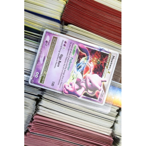 1559A - Pokémon Trading Cards - Large collection Of Pokemon Cards to include common, uncommon, rare, holo ra... 