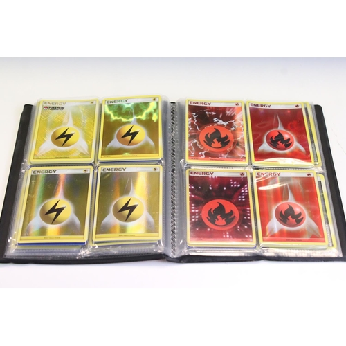 1560 - Pokémon Trading Cards - Large collection Of Pokemon Cards to include common, uncommon, rare, holo ra... 