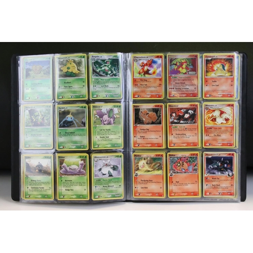 1560 - Pokémon Trading Cards - Large collection Of Pokemon Cards to include common, uncommon, rare, holo ra... 