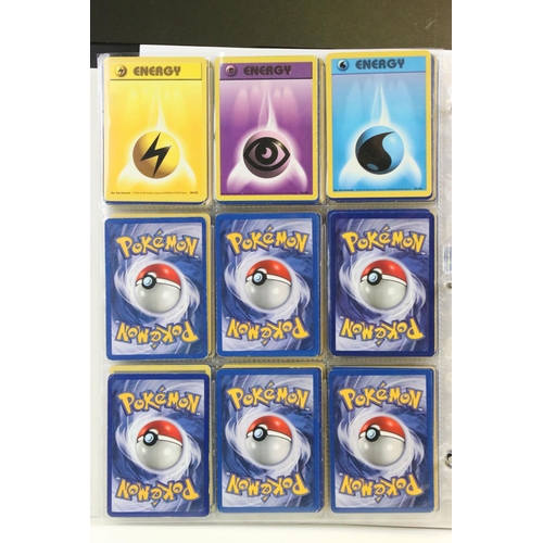 1565 - Pokémon Trading Cards - Complete Wizards Of The Coast Base Set with many duplicates & 1 x 1st Macham... 