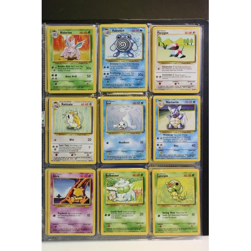 1565 - Pokémon Trading Cards - Complete Wizards Of The Coast Base Set with many duplicates & 1 x 1st Macham... 