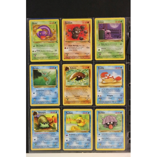 1568 - Pokémon Trading Cards - Complete Wizards Of The Coast Pokemon Fossil Set with 4 x first editions (1s... 