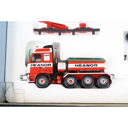 1068 - Boxed Corgi Heavy Haulage CC12401 1:50 ltd edn diecast model set (includes Volvo FH 4 Axle Ballasted... 