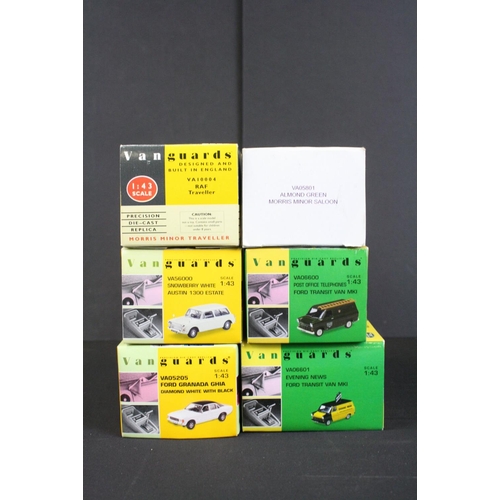 1070 - 20 Boxed Vanguards diecast models, mostly 1:43 scale, to include VA08605 Jaguar, VA04006 Rootes, VA1... 