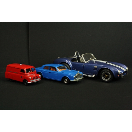 1135 - 11 Boxed diecast models to include 7 x Burago 1/24 scale (1526 Bijoux Collection, 6106, 6108, 6104, ... 