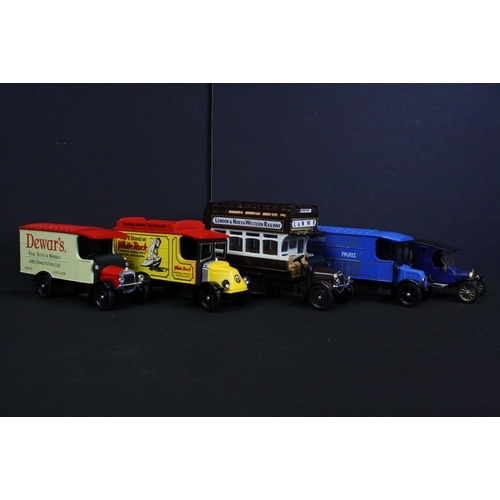 1140 - 12 Boxed Matchbox Models of Yesteryear diecast models plus 24 unboxed contemporary diecast models to... 