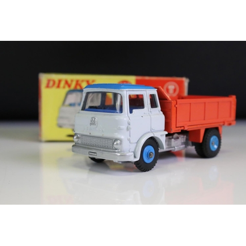 1352 - Three boxed Dinky 435 Bedford TK Tipper diecast models to include white cab / orange tipper, all yel... 