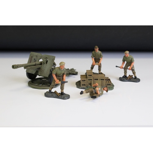 153 - Boxed Britains World War II British 25PD Field Piece With Crew metal figure set, no. 17587, plus a b... 