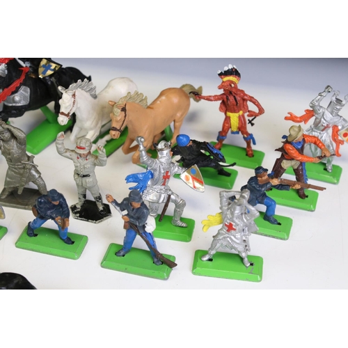 163A - Around 25 Britains Deetail plastic figures to include Wild West and medieval knights (light play wea... 