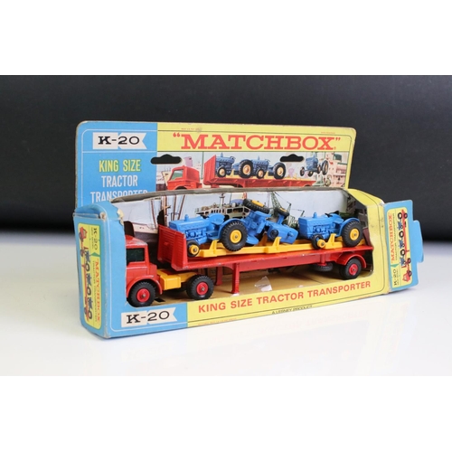 1358 - Two Boxed Corgi Major Chipperfields Circus diecast models to include 1139 Chipperfields Menagerie Sc... 