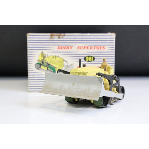 1362 - Six boxed Dinky Supertoys diecast models to include 972 20-Ton Lorry-Mounted Crane 