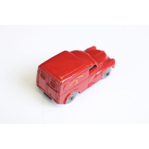 1302 - Ten boxed Matchbox diecast models to include 2 x 75 Series (17 The Londoner, 18 Hondarora), 2 x Mode... 