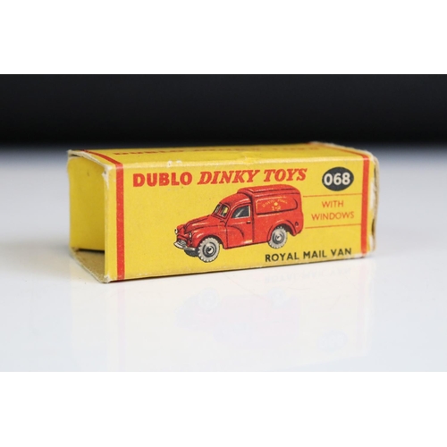 1302 - Ten boxed Matchbox diecast models to include 2 x 75 Series (17 The Londoner, 18 Hondarora), 2 x Mode... 