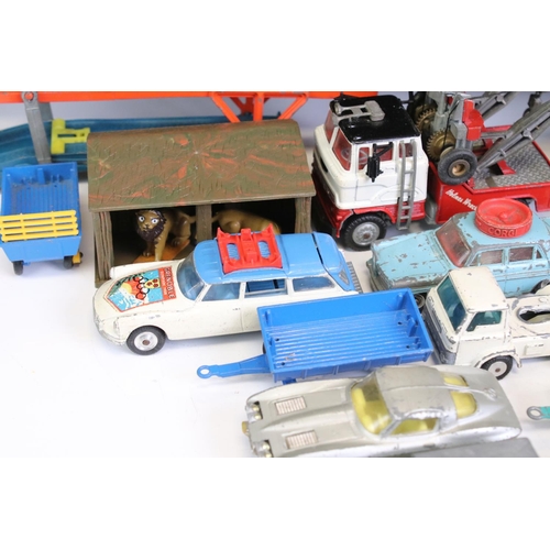 1313 - 37 Mid 20th C play worn diecast models to include Corgi, Matchbox and Husky, featuring Husky Hoynor ... 