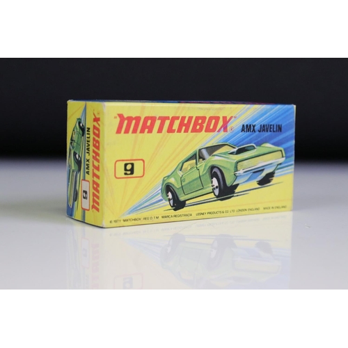 1377 - Matchbox 75 Trade Box containing 13 x boxed Matchbox Superfast & Rolamatics diecast models to includ... 