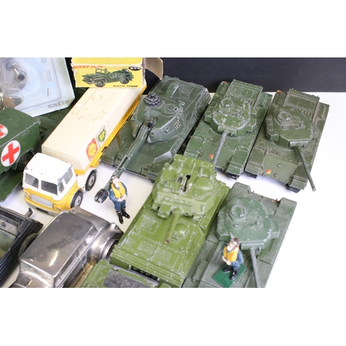 1339 - Quantity of mid 20th play worn military diecast models to include Dinky, Britains, Solido featuring ... 