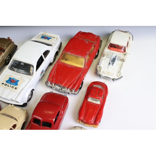 1344 - 19 Play worn diecast models, mainly mid 20th C, to include Dinky, Triang, Matchbox and Corgi, featur... 