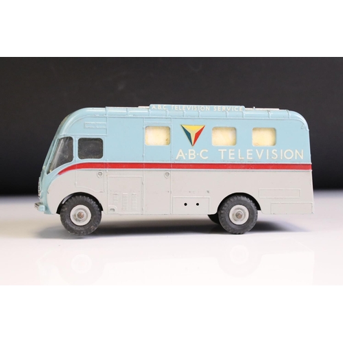 1397 - Boxed Dinky 987 ABC TV Mobile Control Room diecast model with cameraman & camera, diecast vg with a ... 