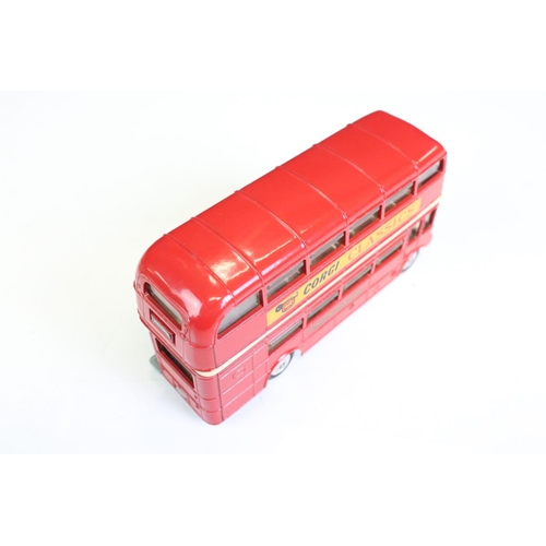 1415 - Two boxed Corgi 468 London Transport Routemaster Bus diecast models, both variant boxes and decals, ... 