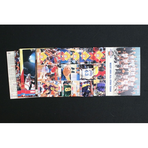 247 - Large collection of 1990's American sports trading cards, featuring unopened packets, to include a l... 