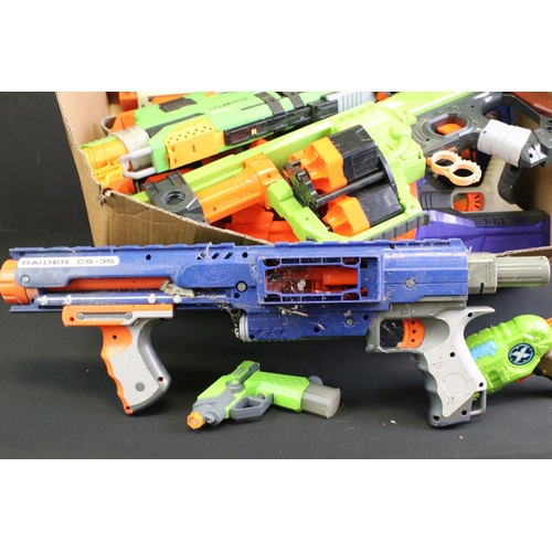 254 - Ten plastic Nerf guns to include Flipfury, Strongarm, Snapfire, Doominator, Demolisher 2-in-1, etc, ... 