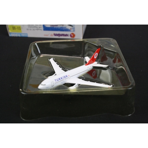 1217 - 70 Boxed Herpa 1/500 diecast models of commercial planes to include AeroMexico, Hawaiian Airlines, L... 