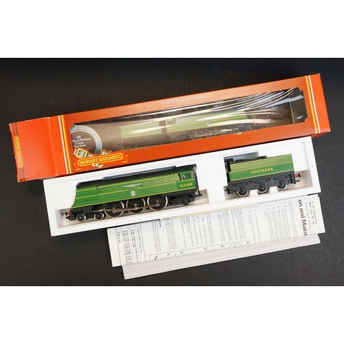 1 - Four boxed Hornby OO gauge locomotives to include R360 BR Class 86/2 Electric Phoenix, R309 BR Class... 