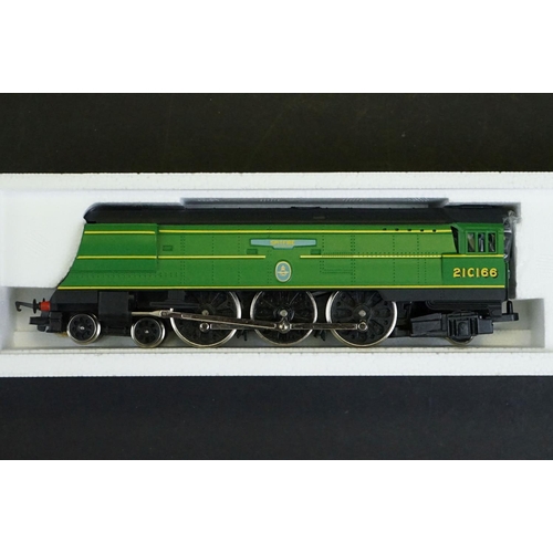 1 - Four boxed Hornby OO gauge locomotives to include R360 BR Class 86/2 Electric Phoenix, R309 BR Class... 