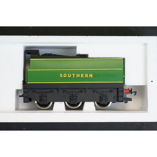 1 - Four boxed Hornby OO gauge locomotives to include R360 BR Class 86/2 Electric Phoenix, R309 BR Class... 