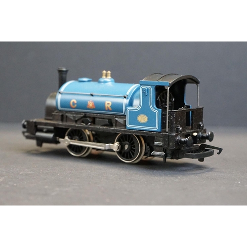 4 - Five boxed Hornby OO gauge locomotives to include R352 BR Class 52 Western Diesel, R307 BR Class 47 ... 