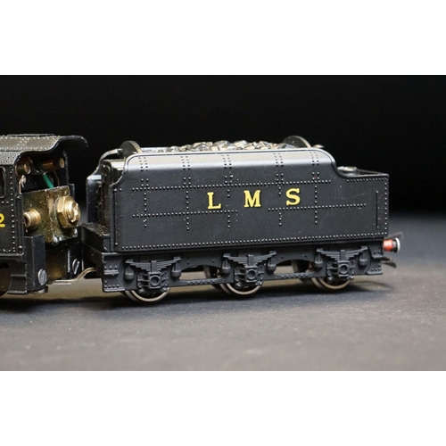 6 - Two boxed Wrenn OO gauge locomotives to include W2226 4-6-2 City of London and W2225 2-8-0 Freight L... 