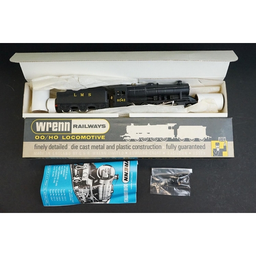 6 - Two boxed Wrenn OO gauge locomotives to include W2226 4-6-2 City of London and W2225 2-8-0 Freight L... 