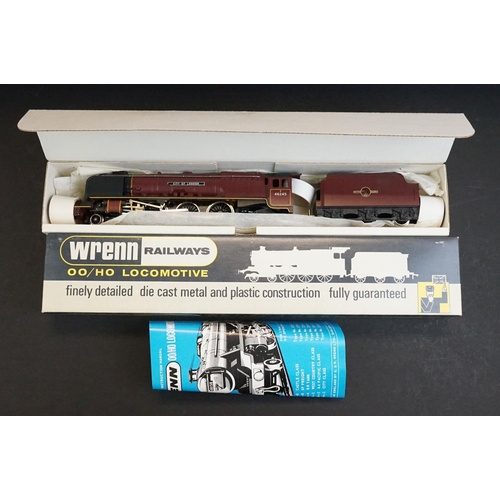 6 - Two boxed Wrenn OO gauge locomotives to include W2226 4-6-2 City of London and W2225 2-8-0 Freight L... 