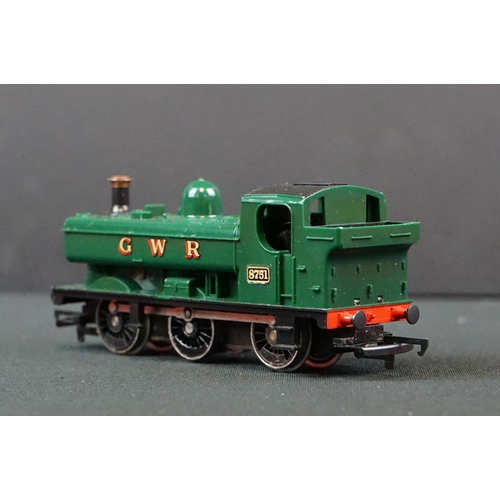 10 - Four boxed Hornby OO gauge locomotives to include R063 BR loco Britannia, R857 BR Loco Ivatt Class 2... 