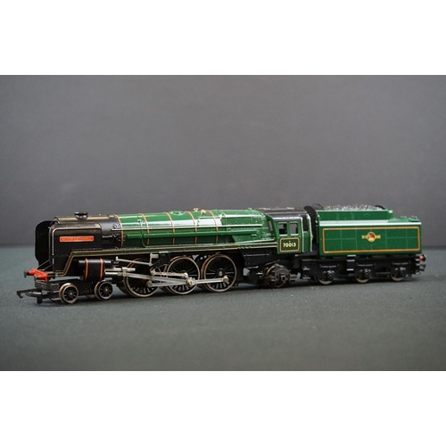 11 - Two boxed Hornby OO gauge locomotives to include R861 BR 2-10- Evening Star and R552 BR 4-6-2 Oliver... 