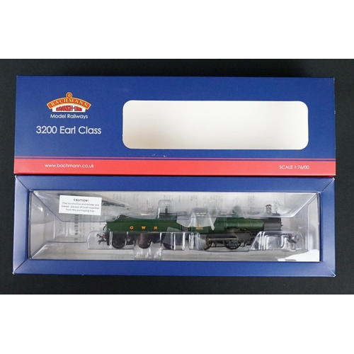 29 - Two boxed Bachmann OO gauge locomotives to include 31087 GWR 3200 Earl Class 9003 GWR Green and 3255... 