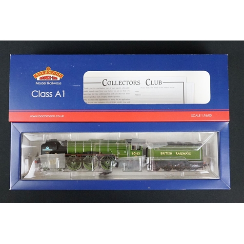 29 - Two boxed Bachmann OO gauge locomotives to include 31087 GWR 3200 Earl Class 9003 GWR Green and 3255... 