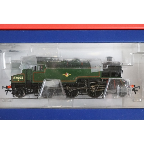 31 - Two boxed Bachmann OO gauge locomotives to include 31976 BR Standard Class 3MT Tank 82005 BR Lined g... 