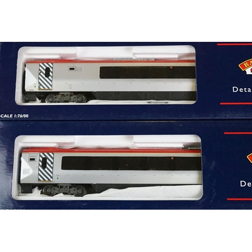 34 - Boxed Bachmann OO gauge 32600 Class 220 Virgin Voyager (Non Tilt) 4 Car DMU Maiden Voyager