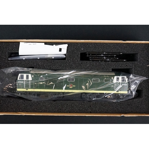 38 - Two boxed Heljan OO gauge locomotives to include 5705 57605 FGW and 3501 Class 35 D7039 plus a boxed... 