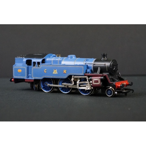 48 - Two boxed Wrenn OO gauge locomotives to include W221 Cardiff Castle and W2246 2-6-4 Tank CR Blue