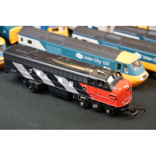 59 - 17 Triang & Hornby OO gauge locomotives, cars and associated rolling stock, mainly locomotives to in... 