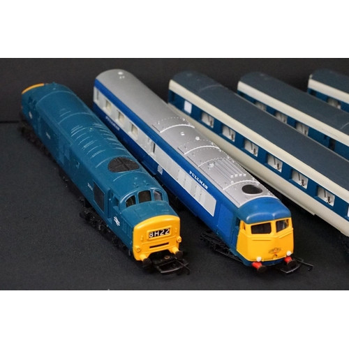 59 - 17 Triang & Hornby OO gauge locomotives, cars and associated rolling stock, mainly locomotives to in... 