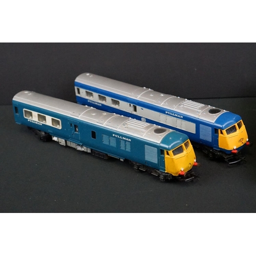 59 - 17 Triang & Hornby OO gauge locomotives, cars and associated rolling stock, mainly locomotives to in... 