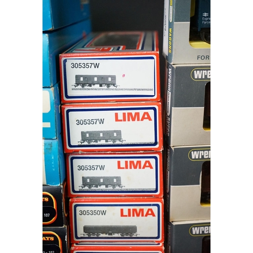 67 - 29 Boxed OO gauge items of rolling stock to include 5 x Wrenn, 11 x Lima, 6 x Airfix, 5 x Palitoy Ma... 