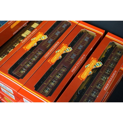 68 - 24 Boxed Hornby OO gauge items of rolling stock, all coaches to include R423, R422, R122, R453, R123... 