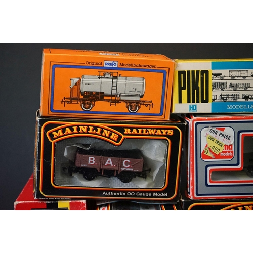 71 - 15 Boxed OO / HO gauge items of rolling stock to include Hornby, Palitoy Mainline, Lima, Peco and Sc... 